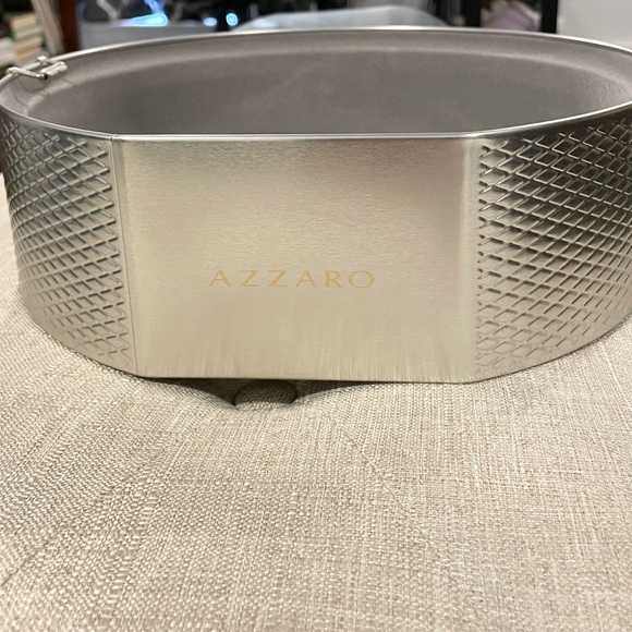 Azzaro Wanted Perfume Metal Gift Box. - Picture 4 of 6